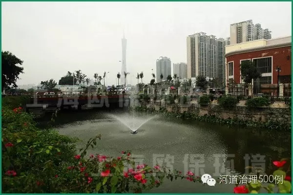 廣州河涌上的浮水噴泉式曝氣機(jī),增氧造景 廣州河涌上的浮水噴泉式曝氣機(jī),增氧造景